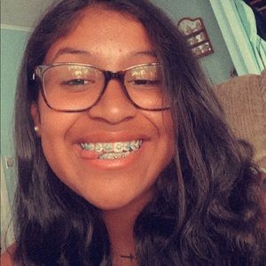 Meet your Posher, Nora